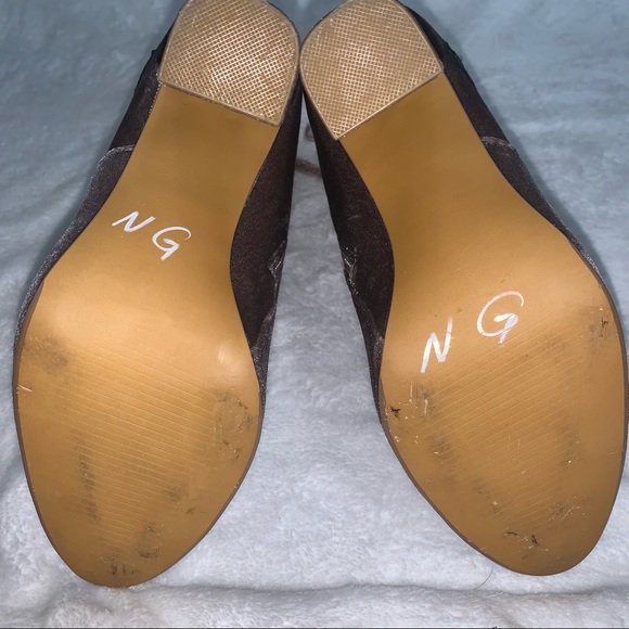 Steve Madden Size 6m gray suede booties with embroidered flowers - Picture 11 of 15